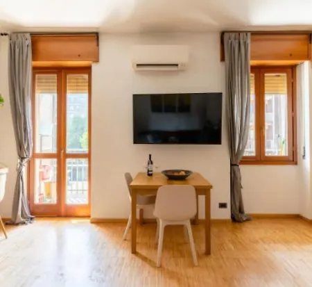 Appartamento Monolocale industrial-chic di fronte a San Siro *